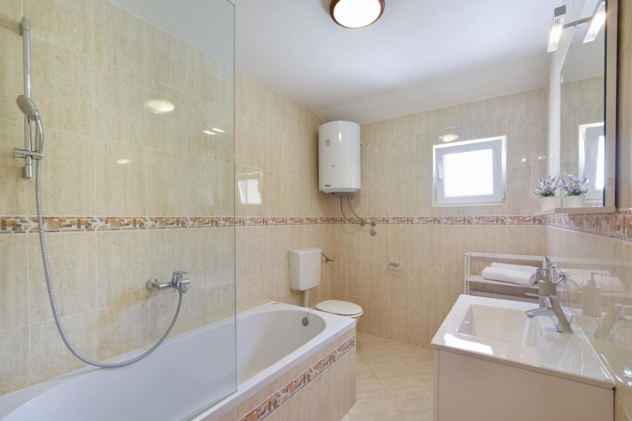 Villa Josip Near Omis , Private Pool Extérieur photo